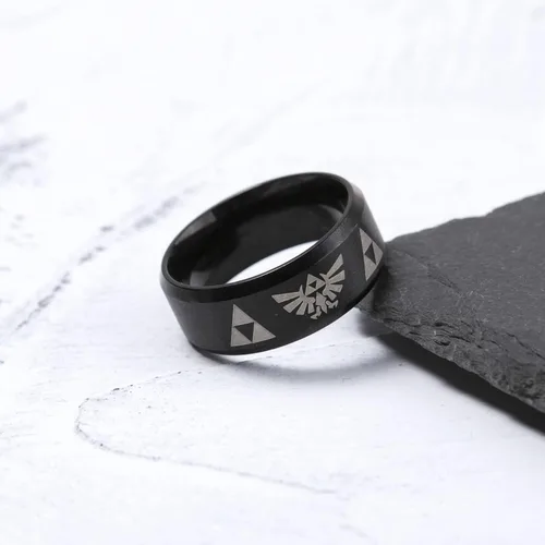 Vista 2 de Anillo de acero inoxidable para hombres, collar con colgante triangular, juego de joyas de cosplay para entusiastas