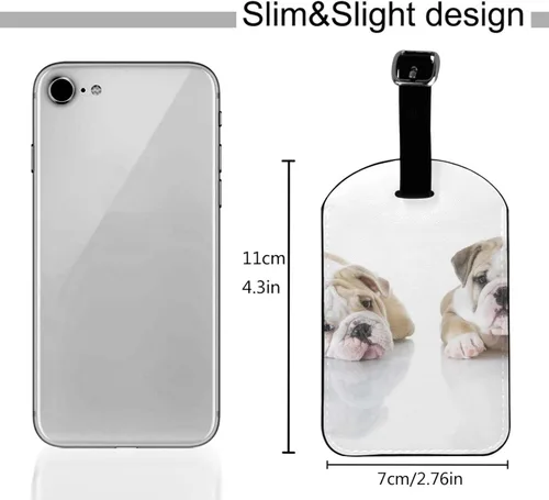 Vista 4 de Lindos cachorros de Bulldog Inglés que juegan aislados, 2 piezas, etiqueta de identificación de privacidad con anillo de acero inoxidable y tarjeta