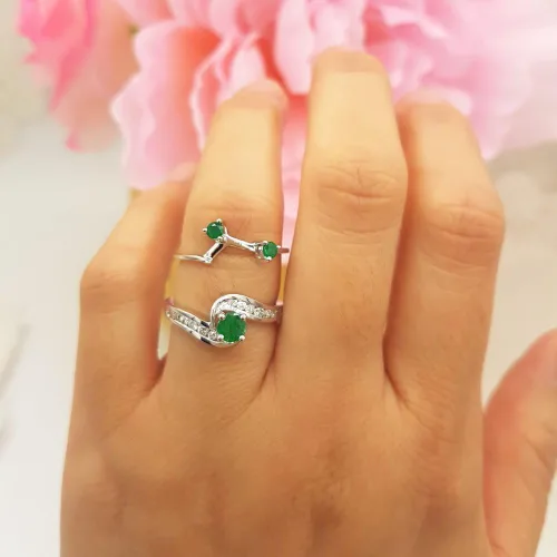Vista 5 de Dazzlingrock Collection - Juego de anillos de compromiso para novia, oro blanco y esmeralda de 10 quilates