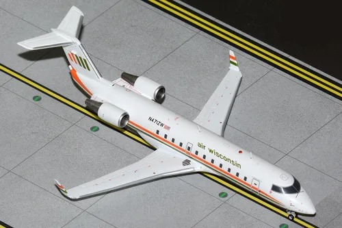 Vista 2 de GeminiJets G2AWI1244 Air Wisconsin CRJ-200LR Retro Livery N471ZW; Escala 1:200