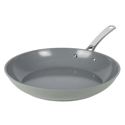 Vista 6 de Sur La Table Kitchen Essentials - Sartén de 8 pulgadas, sin PFA, de cerámica, de titanio, antiadherente, de aluminio forjado, color verde
