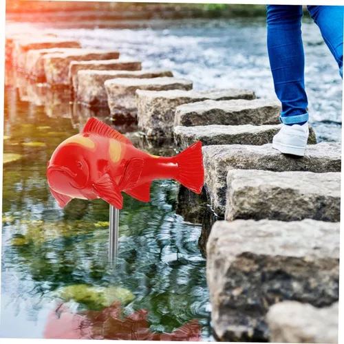Vista 5 de Koi Fish Decor Garden, esculturas de resina Koi Art Decor con estaca, esculturas de jardín y estatuas, un juego de 3 piezas de esculturas de peces