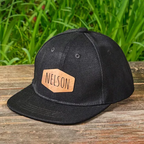Vista 3 de Gorra de béisbol con nombre personalizado, regalos personalizados, con parche de cuero, gorro de camionero para niños y niñas de 0 a 3 años