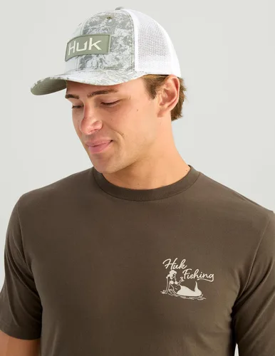 Vista 50 de HUK Mens Fishing Graphic Tee, Performance Short Sleeve, Quick-Dry Bass Bones - Búho nocturno