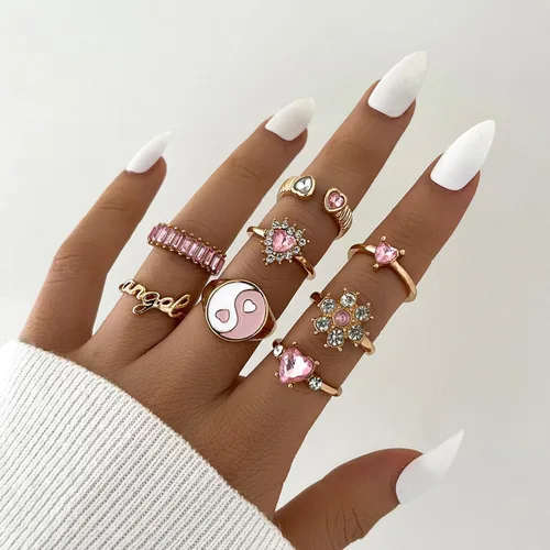 Vista 5 de Roe Dolph 8Pcs Pink Rings for Women Stackable Rings Set Boho Knuckle Rings Gold Stacking Rings Set Heart Yin-Yang Crystal Rings