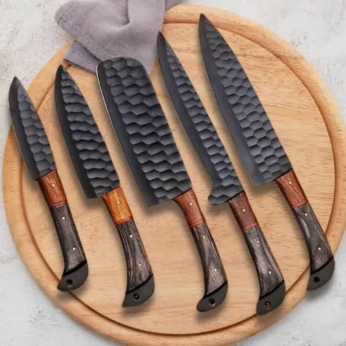 Vista 6 de Juego de cuchillos de cocina de acero de Damasco hechos a mano de 5 piezas con funda, juego de cuchillos de chef, juego de cuchillos de chef Negro