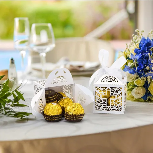 Vista 4 de Juego de 50 cajas de regalo con corte láser para bodas y fiestas con lazo