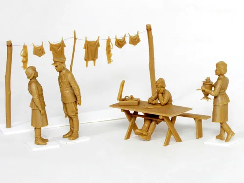 Vista 7 de ICM Modelos Soviéticos Militar Serviciomujeres 1939-1942 Kit de construcción