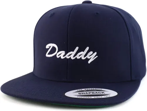 Vista 4 de Trendy Apparel Shop Flexfit Daddy Script Font Bordado Estructurado Flatbill Snapback Cap Carbón vegetal