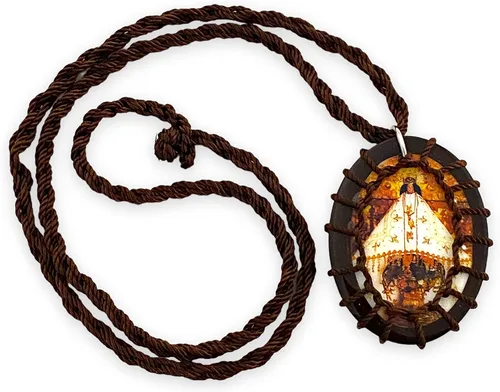 Vista 2 de Nuestra Señora de Juquila Collar Escapulario Oval Madera Marrón Madera Escapulario Café Madera Virgen de Juquila, Madera, No es una piedra preciosa