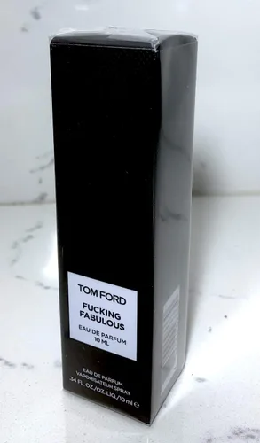 Vista 5 de TOM FORD "FUCKING FABULOUS" Eau De Parfum tamaño 0.3 fl oz Atomizador (botella recargable) perfume unisex