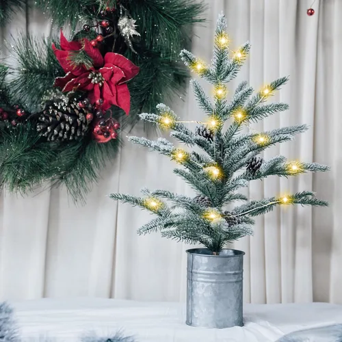 Vista 7 de Árbol de Navidad pequeño de 24 pulgadas, mini árbol de Navidad preiluminado con 60 luces estilo rústico, árbol de mesa de 2 pies Mini Desk