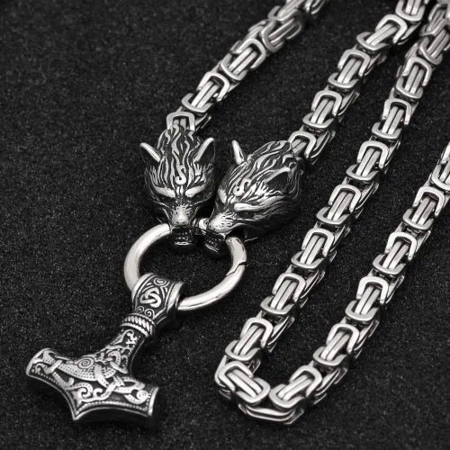 Vista 3 de GuoShuang Collar con colgante de cabeza de lobo con Thor Mjolnir Acero Inoxidable - Cadena King