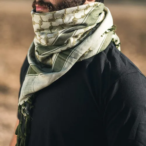 Vista 4 de MORA Premium Shemagh Scarf - Beautiful Gift Box - Large Arab Tactical Military Desert Head Neck Keffiyeh Wrap with Tassels