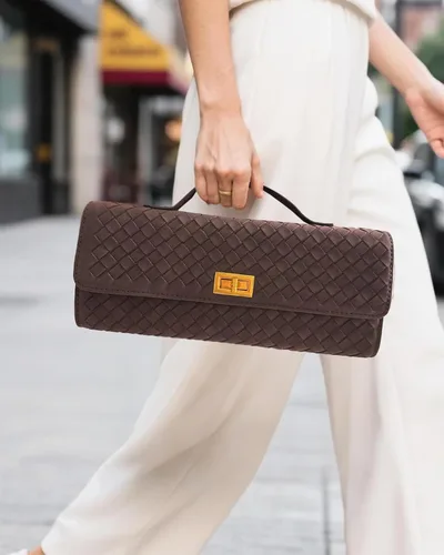 Vista 2 de Bolso de mano tejido de gamuza para mujer, bolso cruzado o de noche de hombro para bodas, fiestas, citas nocturnas y eventos formales Woven Suede