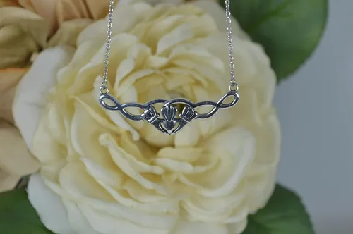 Vista 3 de Claddagh Necklace Celtic Knot Earrings Irish Jewelry Wedding Anniversary Ireland Gifts Women Claddagh 925 Sterling Silver Heart Hand Crown