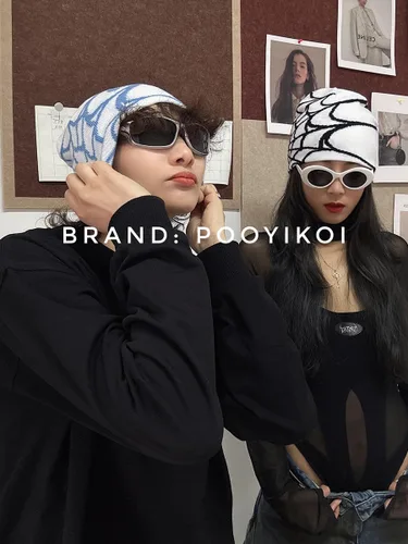 Vista 4 de Pooyikoi Gorro de invierno para mujer, gorro cálido para hombre, estilo casual, diseño de araña, estilo gótico, Y2K, gorro de punto acrílico