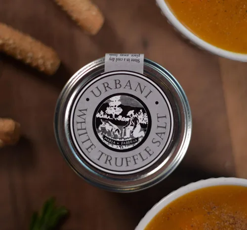 Vista 5 de Sal de trufa blanca italiana con copos de trufa real, 3.5 onzas, por Urbani Truffes. Fabricado en Italia con la mejor sal para un fuerte sabor