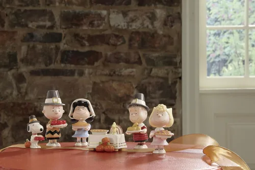 Vista 5 de Lenox 841131 Peanuts - Juego de 6 figuras de Acción de Gracias por Lenox