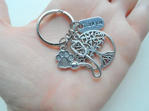 Vista 2 de Tree, Paw Print, Stethoscope Charm & Thank You Tag Keychain, For Veterinarian, Veterinary Hospital Staff, Pet & Animal Care Medical Professional
