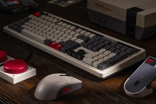 Vista 8 de 8Bitdo Ratón retro R8 con base de carga, sensor óptico PAW 3395 DPI 26K, frecuencia de sondeo 4K, botones programables, microinterruptores Kailh