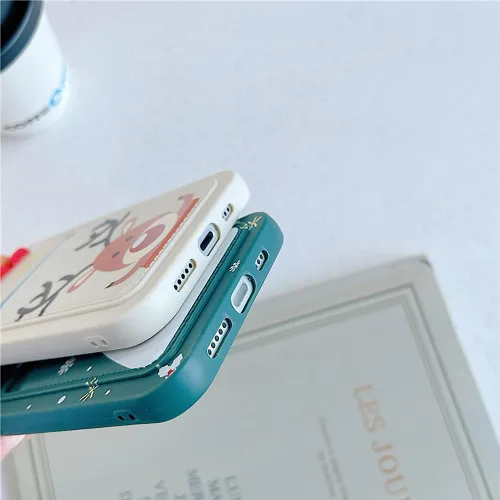Vista 3 de Yatchen Funda de Navidad para iPhone 7/8/SE2, bonito diseño de dibujos animados 3D de Papá Noel con ranura para tarjetas, funda protectora ultra