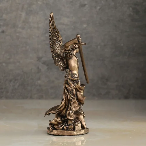 Vista 5 de Veronese Design Figura de resina de demonio asesino de Arcángel de 4 pulgadas, pintada a mano, acabado de bronce