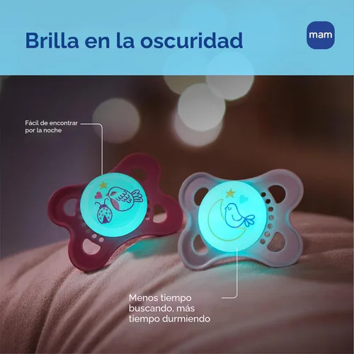 Vista 4 de MAM Chupetes Originales de Día y Noche, Chupete Binky de 0 a 6 Meses, Silicona Sin BPA, Brilla en la Oscuridad, Mejor para Bebés Recién Nacidos
