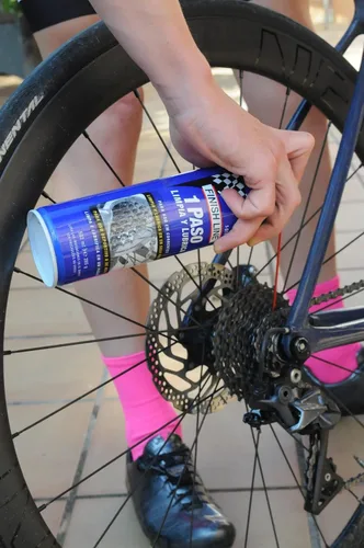 Vista 8 de Finish Line Limpiador y lubricante de 1 paso 17 fl oz