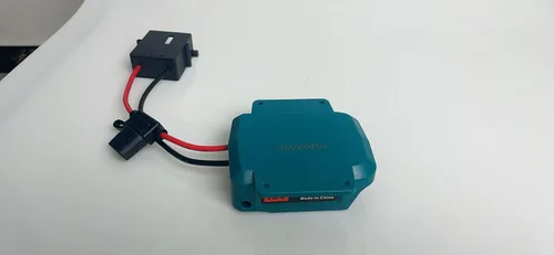 Vista 8 de Adaptador de corriente para ruedas de batería Makita 18V LXT con conector de arnés de cables y portafusibles compatible con ruedas de batería de 12