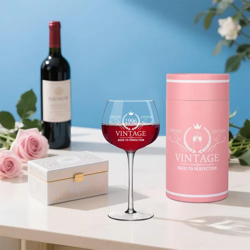Vista 4 de Regalos de cumpleaños número 30 para mujer, copa de vino vintage 1996 grabada para ella, decoraciones de cumpleaños de 30 años regalos para mujeres
