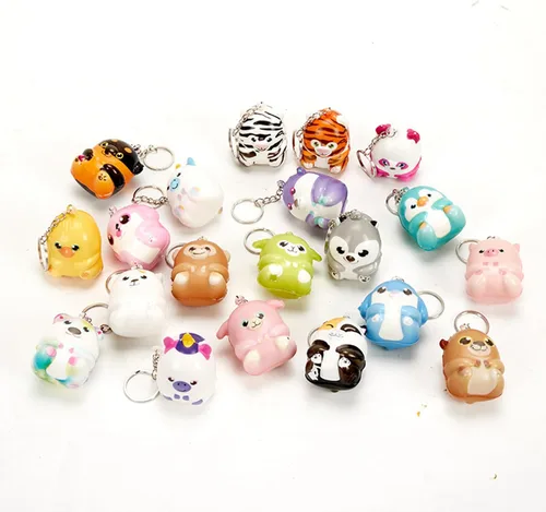 Vista 6 de Paquete de 20 llaveros de animales esponjosos, juguetes para fiestas, mini animales, alivio del estrés, juguetes para apretar, regalo de cumpleaños