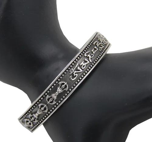 Vista 4 de DharmaObjects Pulsera Dorji grande de plata de ley 92.5 maciza Om Mani Padme Compassion Dorji, Metal