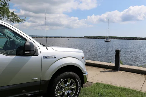 Vista 5 de AntennaMastsRus – 2009 – 2018 Dodge Ram Truck 1500 – antena de Repuesto, Negro