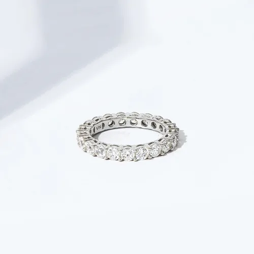 Vista 45 de Amazon Essentials Anillo de plata de ley chapada en platino o oro con circonita cúbica redonda de elementos infinitos