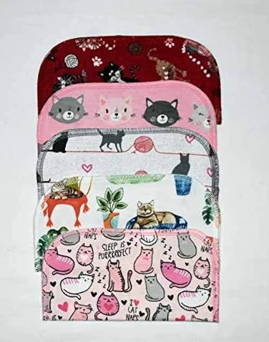 Vista 2 de 2 Ply Printed Flannel 8x8 Inches Set of 5 Little Wipes The Cats Meow- Proudly Made in the USA!