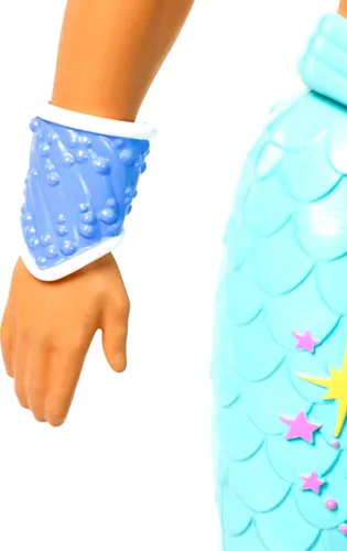Vista 4 de Barbie Dreamtopia - Muñeca Merman, aproximadamente 12 pulgadas con cola de arcoíris azul y pelo rubio, para niños de 3 a 7 años