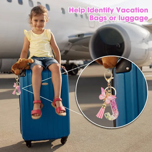 Vista 7 de GIFTOXO Llaveros de letras para mujeres y niñas, llaveros para llaves de automóvil, accesorios lindos y rosados para mochila, cartera