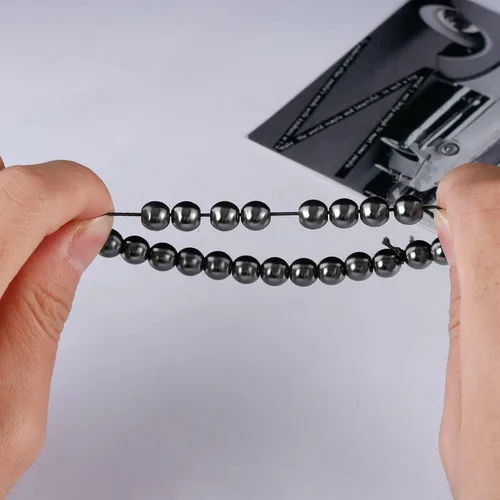 Vista 6 de MILAKOO 3 pulseras unisex punk retro góticas de cuero sintético con cuentas de hematita