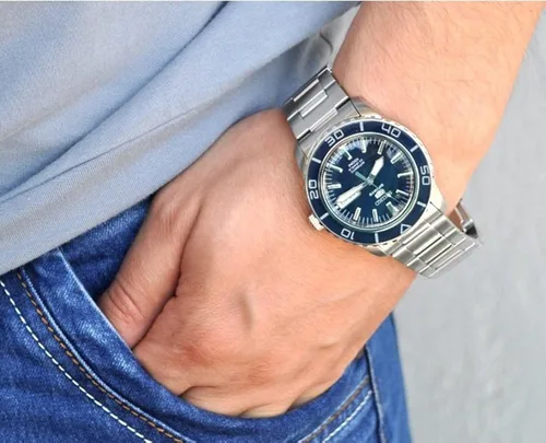 Vista 6 de SEIKO SNZH53 5 - Reloj automático de acero inoxidable con esfera azul oscuro para hombre, Azul, Reloj automático