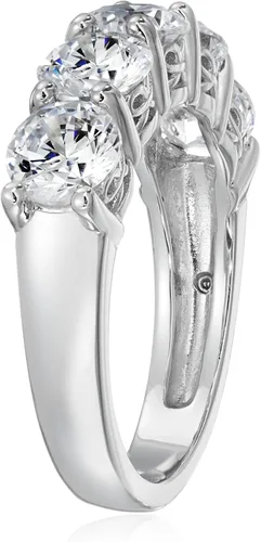 Vista 64 de Amazon Essentials Anillo de plata de ley de cinco piedras con circonita cúbica de corte redondo Infinite Elements (anteriormente colección Amazon)