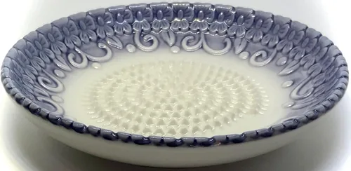 Vista 4 de BonCera, Juego de 4 platos de rallador de ajo de cerámica de alta calidad todo en uno - Diseño y estilo en relieve púrpura - Para ajo, jengibre
