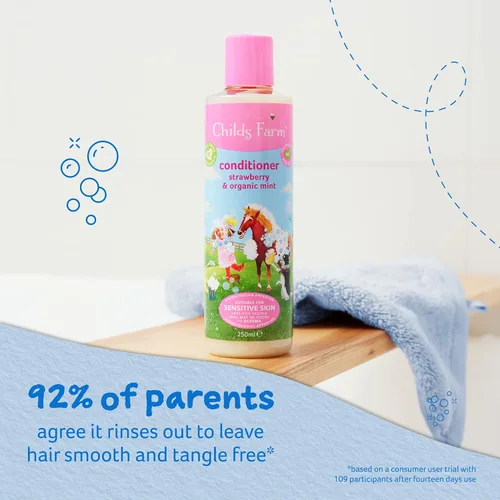 Vista 3 de Childs Farm, Acondicionador de cabello infantil para piel seca y sensible y cuero cabelludo, fresa y menta orgánica, acondiciona y nutre, vegano