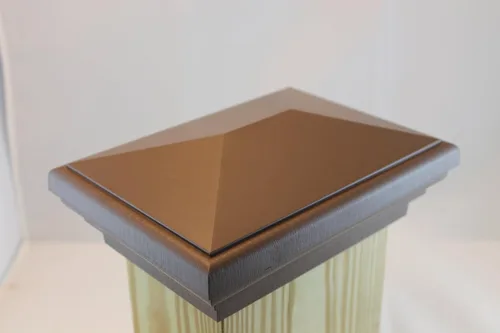 Vista 15 de Tapa de poste piramidal gris de 4 x 4 para postes de 3.5 x 3.5 pulgadas, más común para postes tratados a presión, parte superior cuadrada