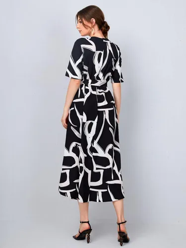 Vista 2 de WDIRARA Vestido largo de manga corta con cuello redondo y cinturón para mujer, vestido elegante