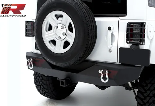 Vista 3 de Defensa trasera con dos grilletes de 4.7 toneladas y mecanismo de acople para Jeep Wrangler JK de 2007 a 2017