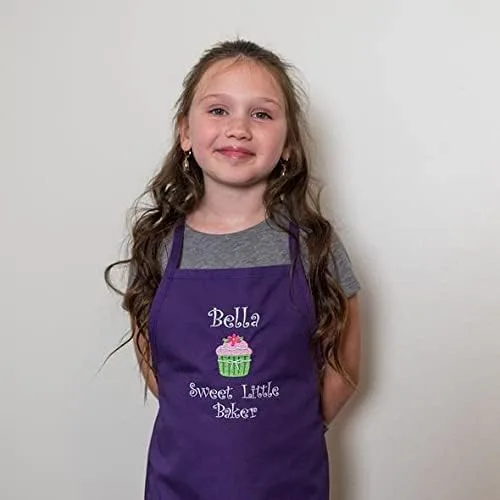 Vista 8 de Delantal bordado personalizado Sweet Little Baker con nombre para niños, tallas para niños pequeños y niños, muy lindo, gran regalo
