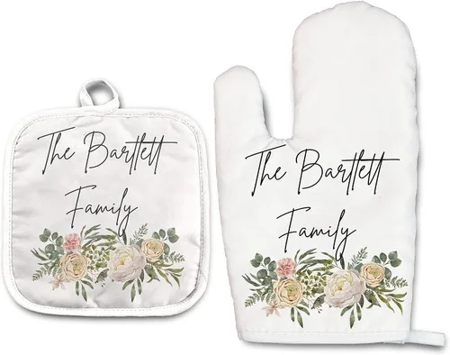 Vista 37 de Angela's Kitchen - Juego de guantes de horno personalizados y soporte para ollas Regalos de cocina personalizados Inauguración de la casa
