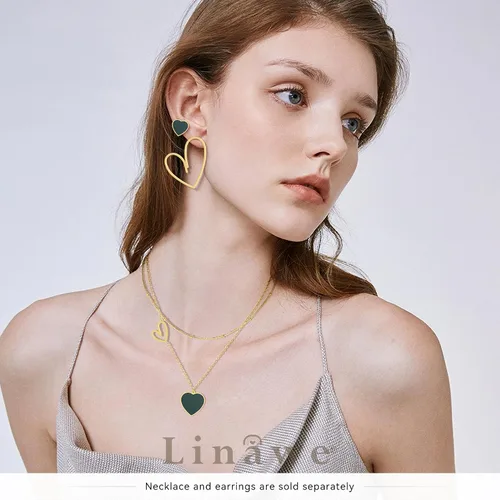 Vista 4 de Linawe 4 Pcs Heart Stud Mismatched Earrings Set for Women Girls, Hypoallergenic Stainless Steel GoldRose GoldSilver Cartilage Tragus Piercing