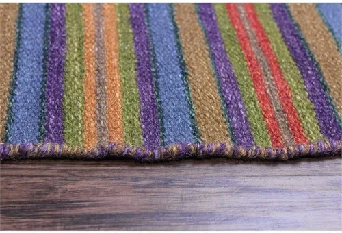 Vista 2 de MOTI Kilim 05 5 x 8 - Alfombra de lana tejida a mano dorada